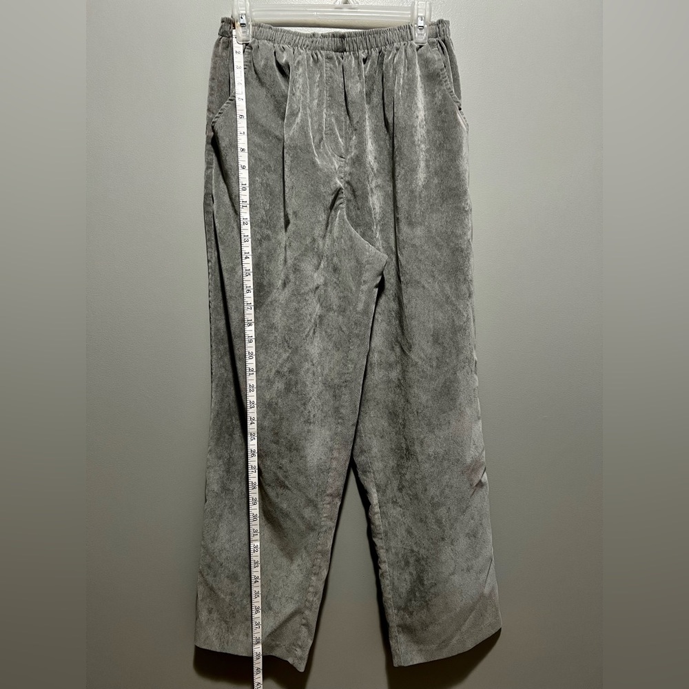 Textured pant - Picture 2 of 5